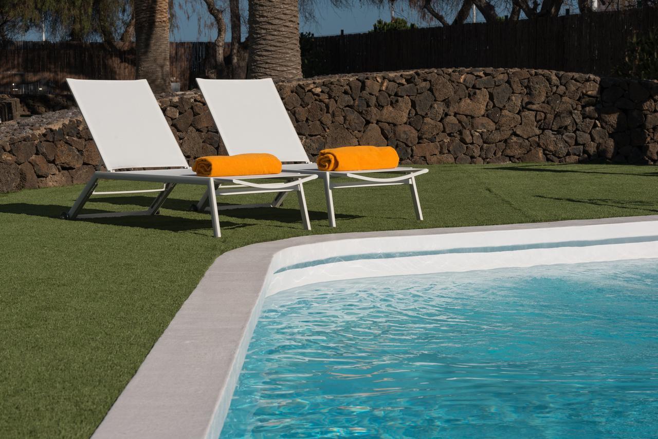 Villas Lanzasuites (Adults Only) Playa Blanca  Exterior photo