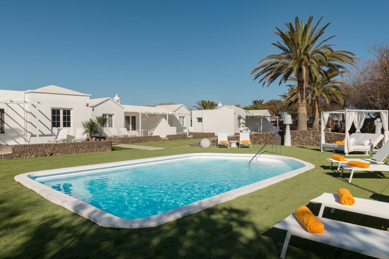 Villas Lanzasuites (Adults Only) Playa Blanca  Exterior photo